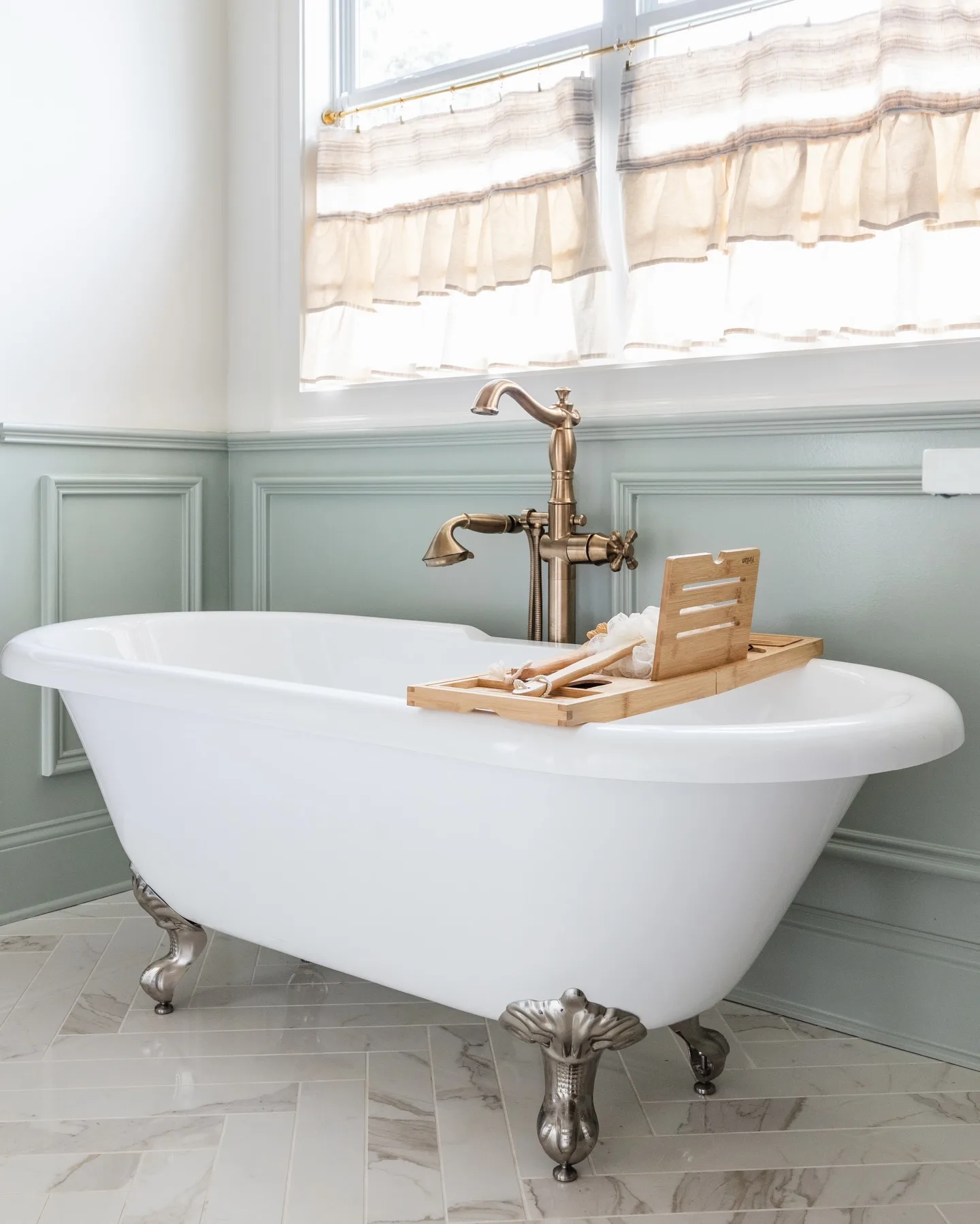 Soft light, timeless finishes, and every detail thoughtfully designed—this custom luxury bathroom is the perfect blend of elegance and comfort. From the freestanding soaking tub to the handcrafted cabinetry and spa-inspired shower, this is what coming home should feel like. ✨

Ready to bring your dream home to life? Visit our link in bio and start building your custom home with us.

#NorthGeorgiaHomes #CustomHomeBuilderGA #LuxuryLivingGA #northgabuilder #DreamHomeGA

Interior Design: @hawkinsandgraydesign 
Tile: @hillmanflooring 
Photography: @lyndseymariephotography